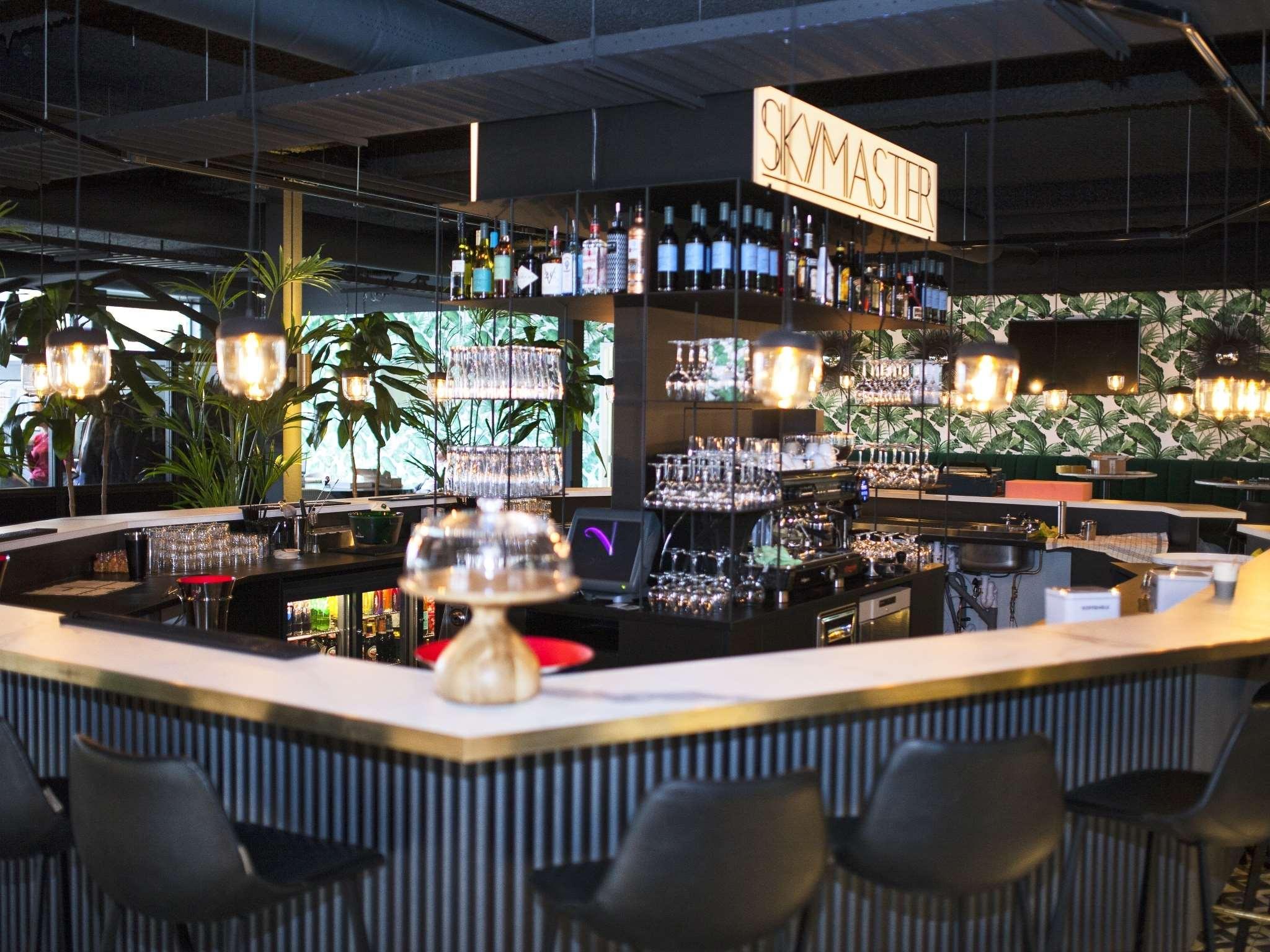 Tulip Amsterdam Airport Hotel 3*